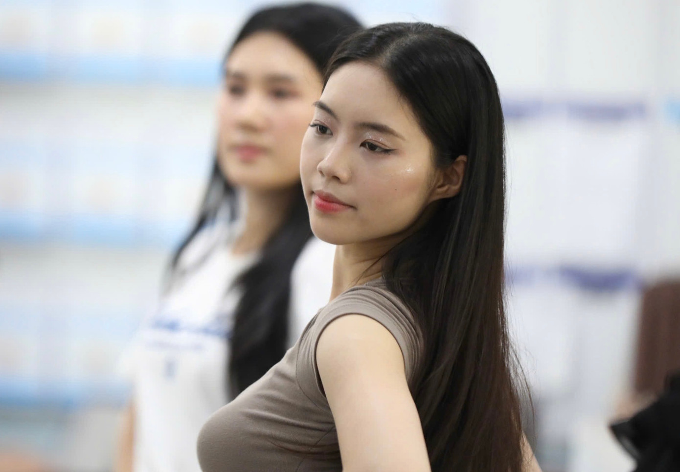 Thí sinh Hoa hậu Việt Nam có sự bứt phá ấn tượng về sắc vóc, trí tuệ. Ảnh: Hồng Vĩnh.