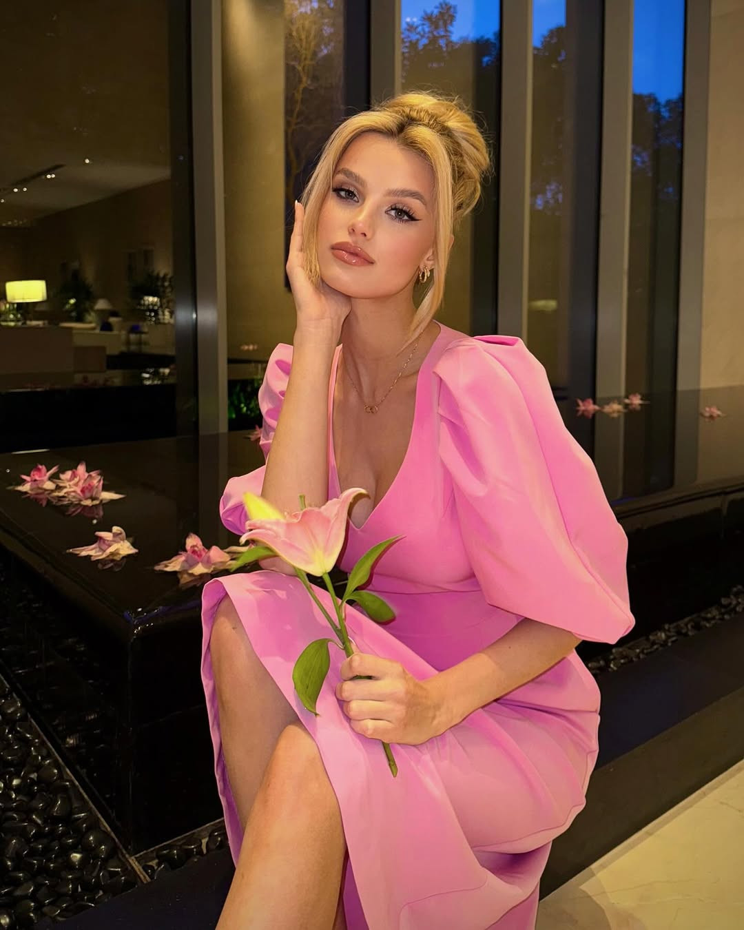 Krystyna Pyszková cũng đã mở một trường học tiếng Anh cho trẻ em kém may mắn ở Tanzania cùng nhiều dự án hỗ trợ giáo dục cho trẻ em tại những khu vực khó khăn khác.