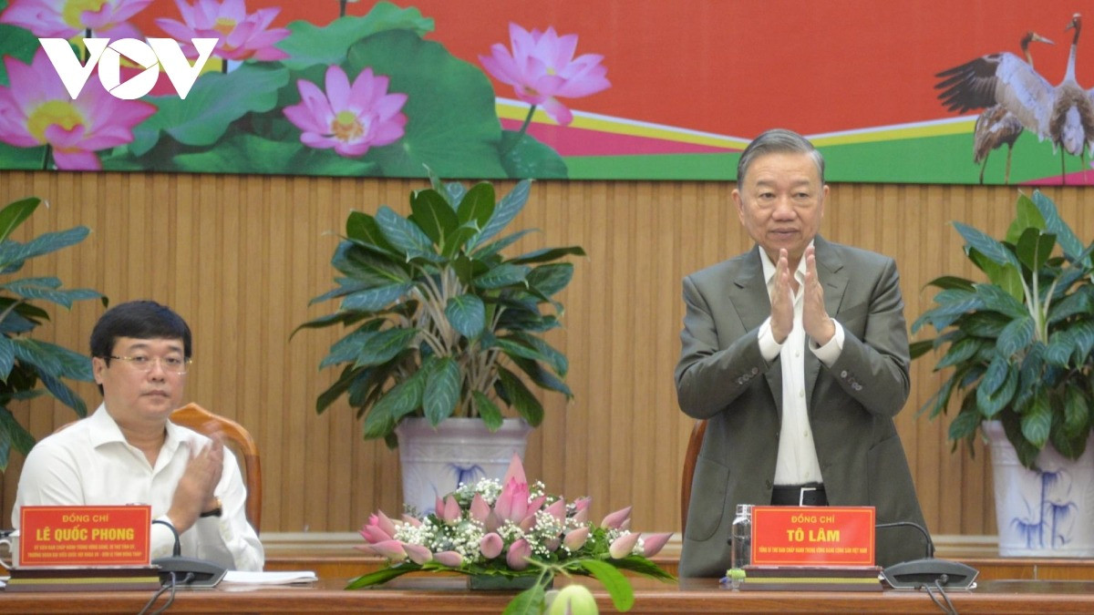 Tổng Bí thư Tô Lâm chủ trì buổi làm việc với Ban Chấp hành Đảng bộ tỉnh Đồng Tháp Tổng Bí thư Tô Lâm chủ trì buổi làm việc với Ban Chấp hành Đảng bộ tỉnh Đồng Tháp