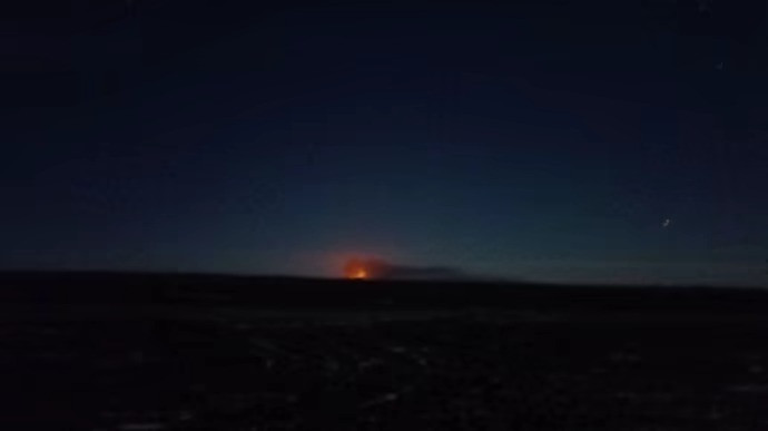 Hình ảnh vụ cháy nhìn từ xa. (Ảnh: Pravda) Hình ảnh vụ cháy nhìn từ xa. (Ảnh: Pravda)