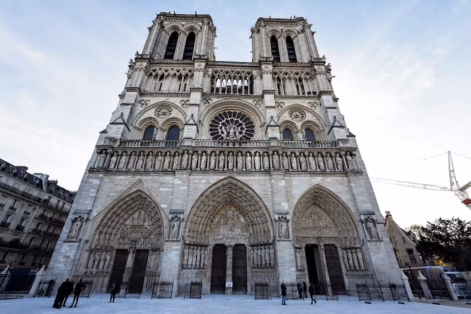 Nhà thờ Đức Bà Paris sau khi tu sửa. (Ảnh: Reuters)