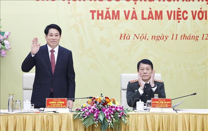 Chủ tịch nước Lương Cường thăm và làm việc với Bộ Công an. Ảnh: Lâm Khánh/TTXVN Chủ tịch nước Lương Cường thăm và làm việc với Bộ Công an. Ảnh: Lâm Khánh/TTXVN