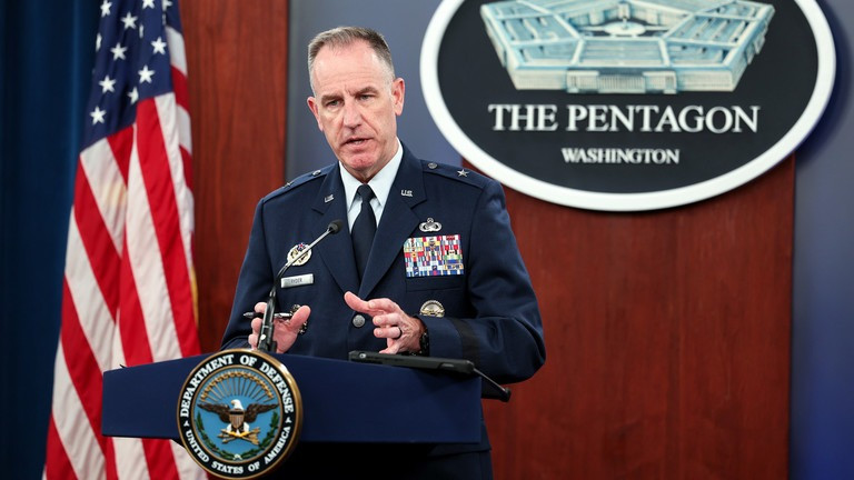 Người phát ngôn Lầu Năm Góc Pat Ryder. (Ảnh: Getty Images) Người phát ngôn Lầu Năm Góc Pat Ryder. (Ảnh: Getty Images)