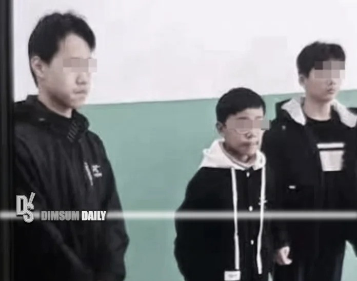 Ba bị cáo. (Ảnh: Dimsum Daily) Ba bị cáo. (Ảnh: Dimsum Daily)