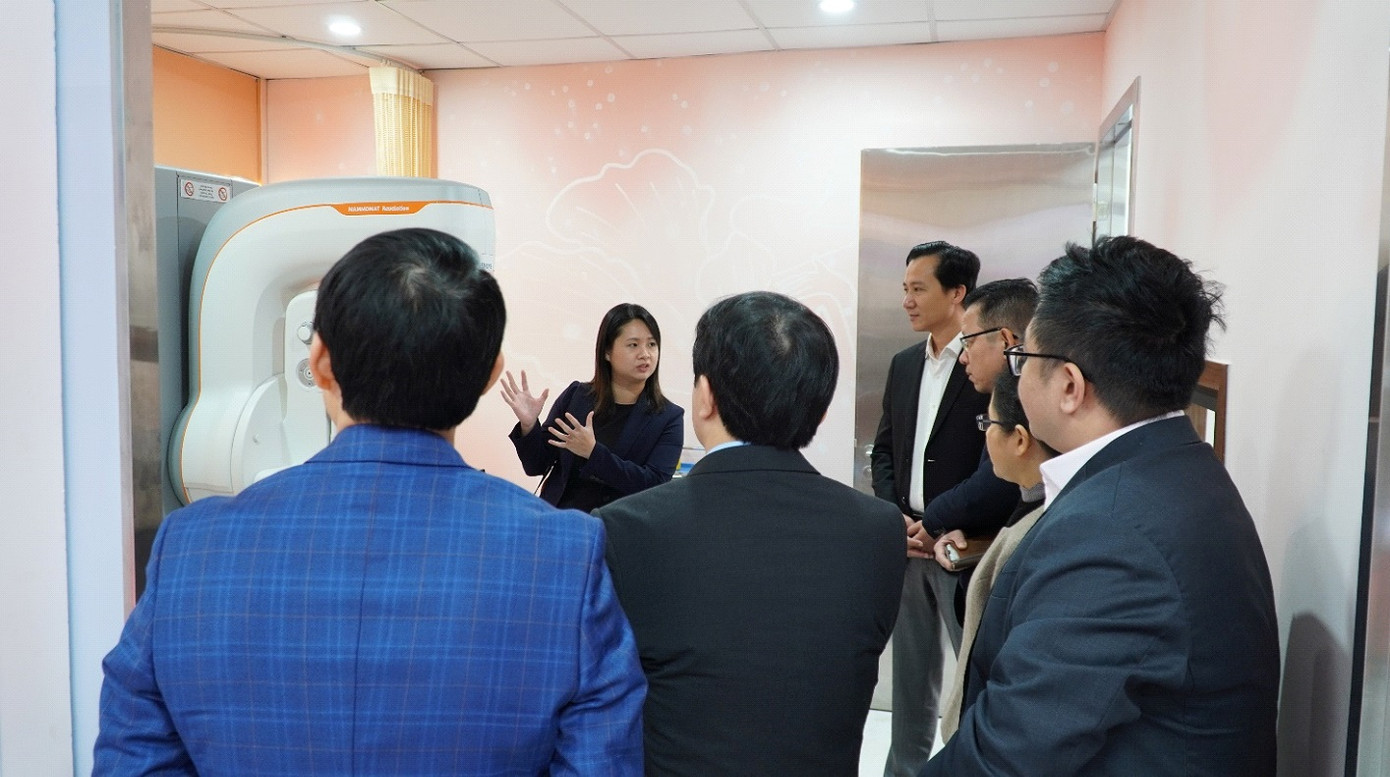 Sự kiện cũng đồng thời đánh dấu sự xuất hiện chính thức của hệ thống MAMMOMAT Revelation tại Việt Nam. Sự kiện cũng đồng thời đánh dấu sự xuất hiện chính thức của hệ thống MAMMOMAT Revelation tại Việt Nam.