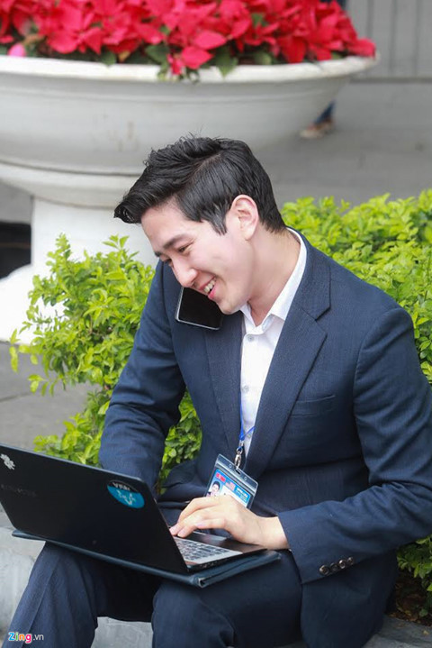 Chàng phóng viên Hàn 'gây bão' ở Hà Nội hứa trở lại Việt Nam ảnh 3