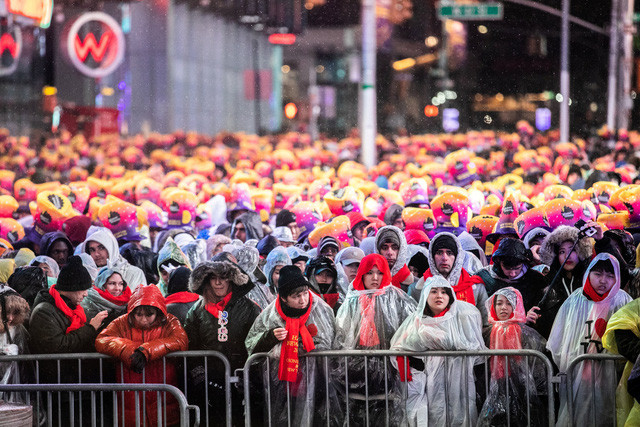 Đại tiệc pháo hoa rực rỡ đón năm mới 2019 trên khắp thế giới ảnh 7