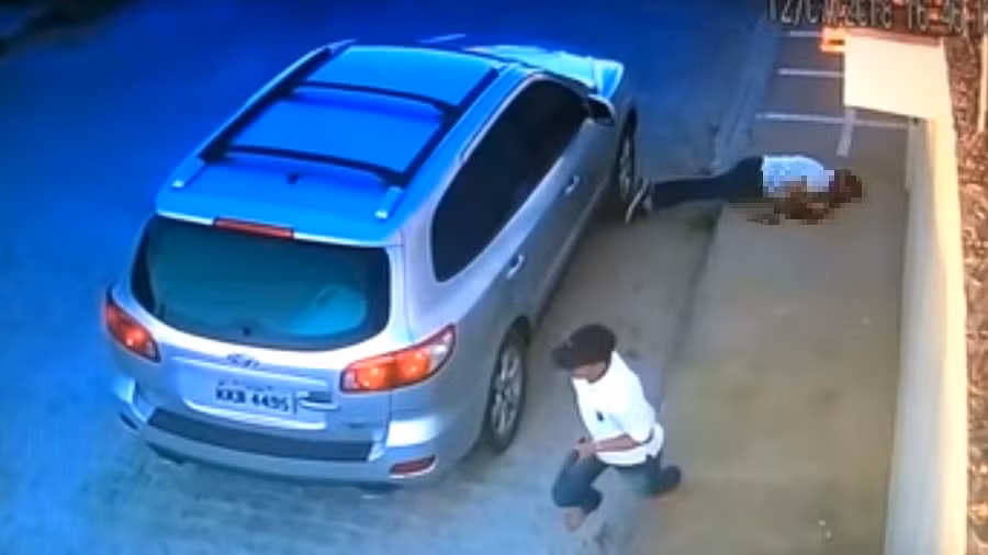 Dư luận rúng động vụ luật sư bị bắn vào đầu ngay trước mắt con gái ảnh 1