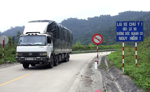 Lái xe đường đèo dốc cần chú ý gì? ảnh 1