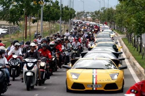 Những siêu xe xuất hiện bên đại gia Cường 'Đô la' ảnh 8