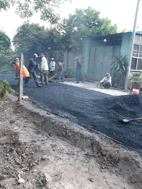 Tạm giữ người bỏ 200 triệu đồng làm đường dân sinh ảnh 1