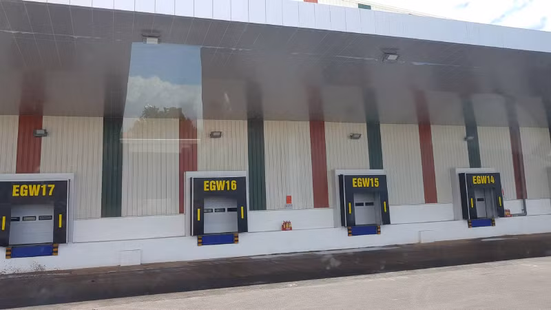 Có gì bên trong nhà máy sản xuất ôtô, xe máy của Vinfast? ảnh 4