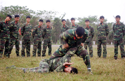 Ra đòn hạ gục đối phương