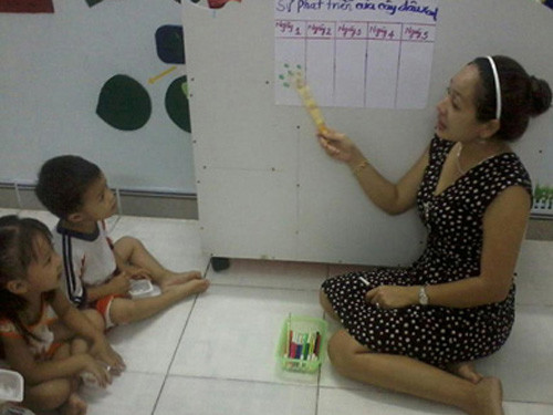 Bảo mẫu Đông Phương luôn mơ ước sẽ mở được một ngôi trường mầm non