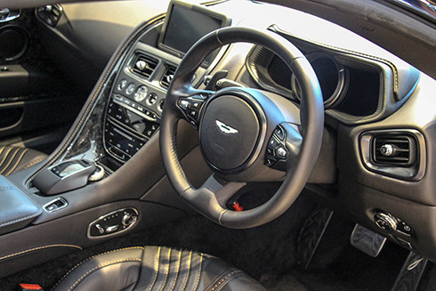 Siêu xe Anh Aston Martin DB11 trình làng châu Á ảnh 9