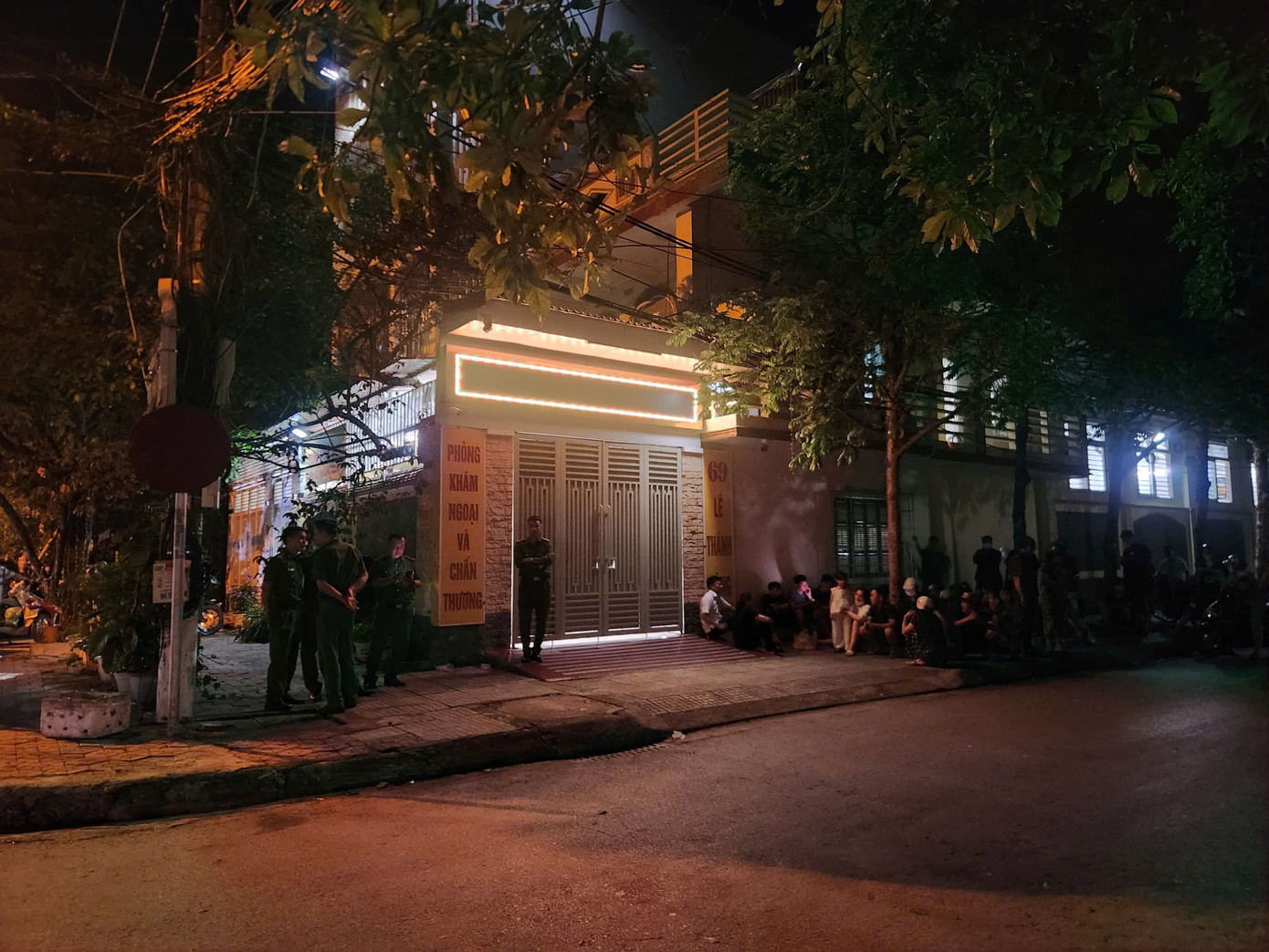 Khuya ngày 28/5, lực lượng chức năng thực hiện nhiệm vụ điều tra, xác minh nơi xảy ra vụ việc