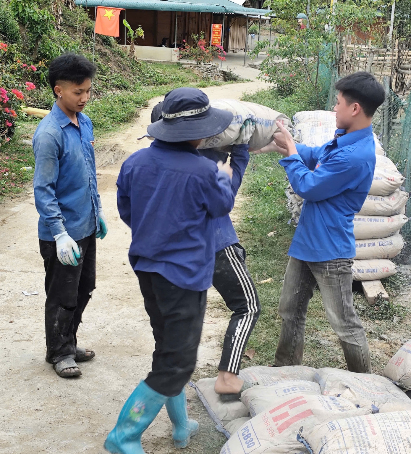 Những việc làm thiết thực của lực lượng đoàn viên thanh niên được ghi nhận, lan tỏa.