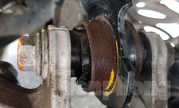 Honda CR-V tiếp tục tăng giá thêm 10 triệu ngay đầu năm ảnh 2