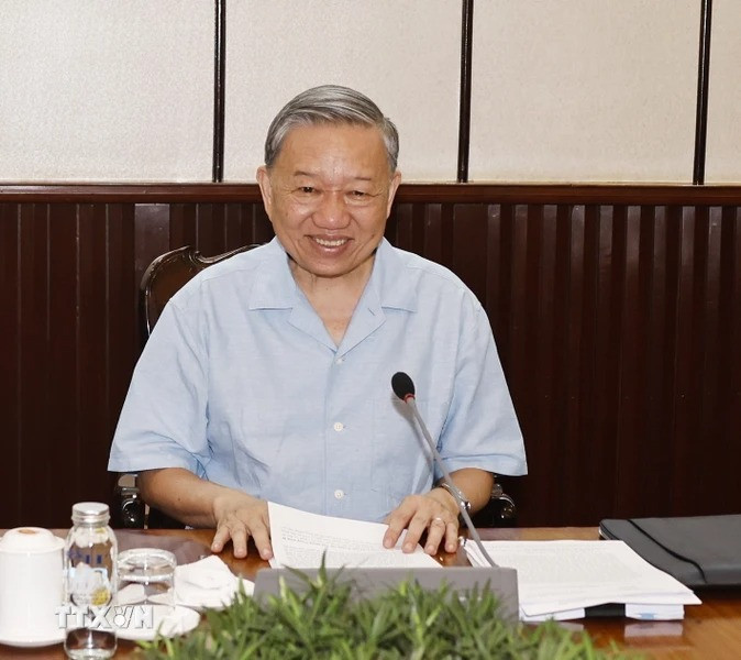 Tổng Bí thư, Chủ tịch nước Tô Lâm phát biểu tại cuộc họp lãnh đạo chủ chốt. (Ảnh: Trí Dũng/TTXVN) Tổng Bí thư, Chủ tịch nước Tô Lâm phát biểu tại cuộc họp lãnh đạo chủ chốt. (Ảnh: Trí Dũng/TTXVN)