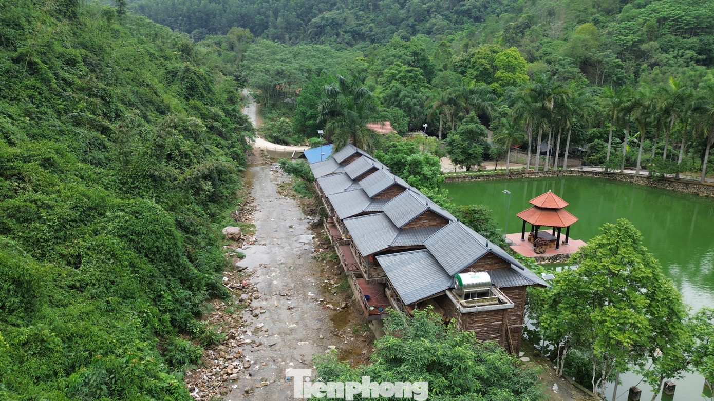 Địa phương đã nhiều lần kiểm tra và xử phạt công trình vi phạm này. Địa phương đã nhiều lần kiểm tra và xử phạt công trình vi phạm này.