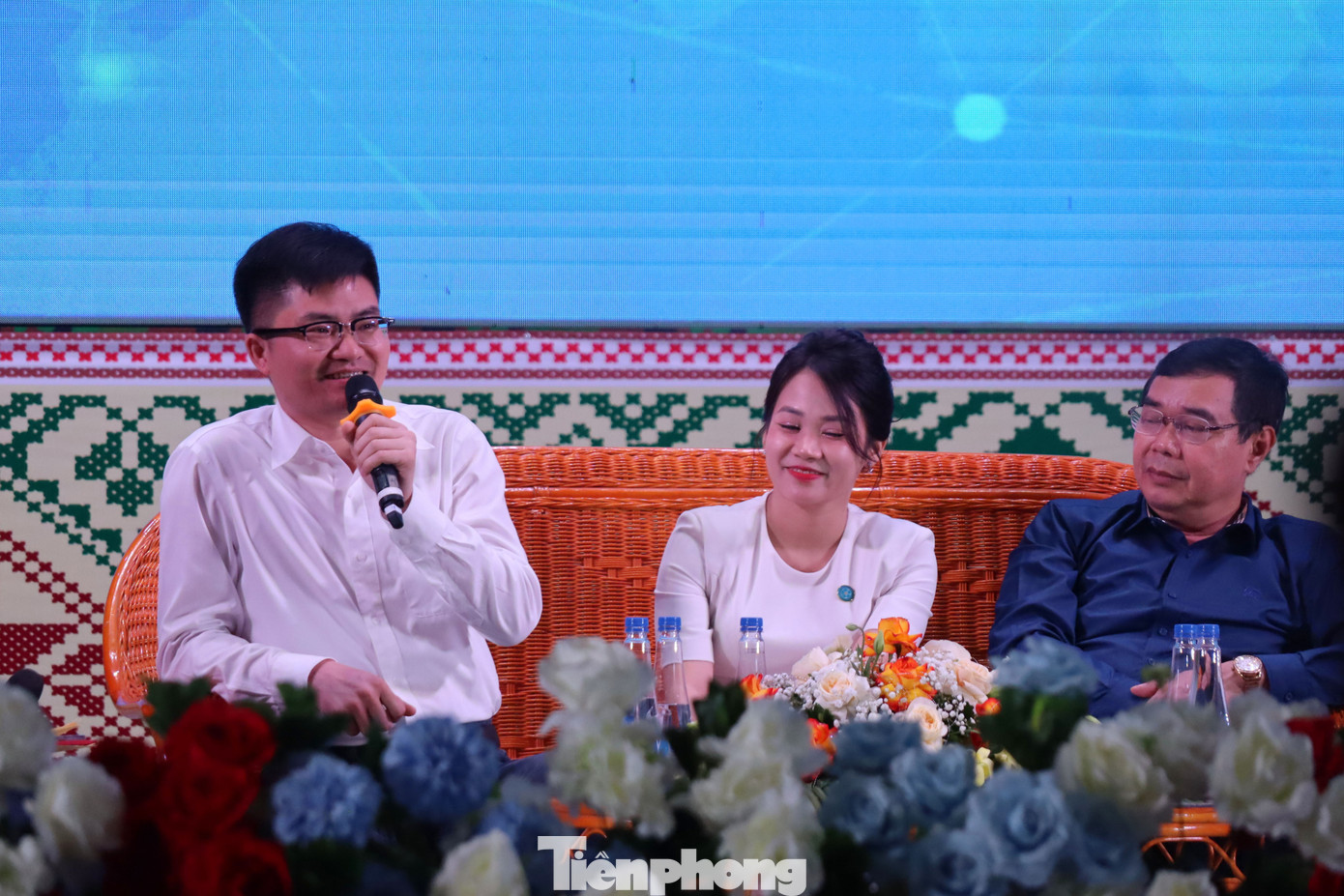 Trong cùng ngày, Hội LHTN Việt Nam tỉnh đã tổ chức diễn đàn Giải pháp đồng hành, hỗ trợ thanh niên khởi nghiệp, lập nghiệp nâng cao hiệu quả hoạt động tư vấn, định hướng nghề nghiệp và giới thiệu việc làm cho thanh niên.