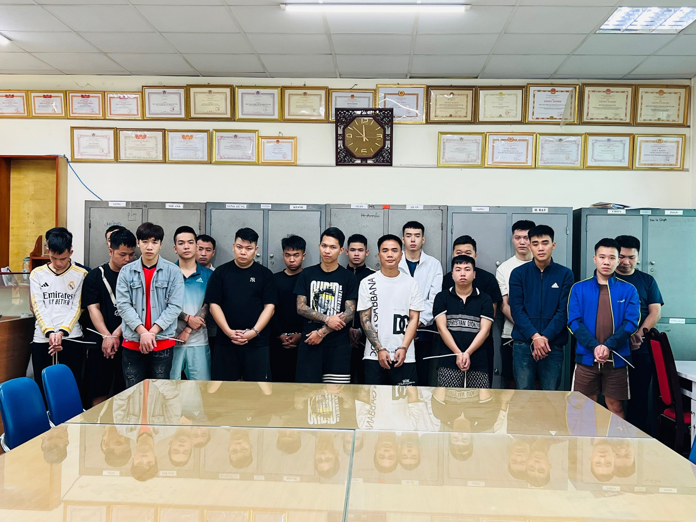 Các đối tượng trong đường dây cho vay nặng lãi.