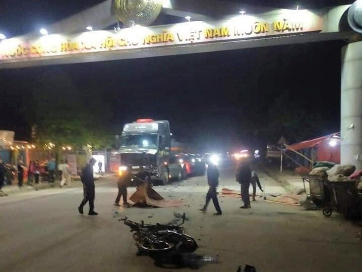 3 thanh niên tử vong tại chỗ sau cú va chạm với xe đầu kéo.