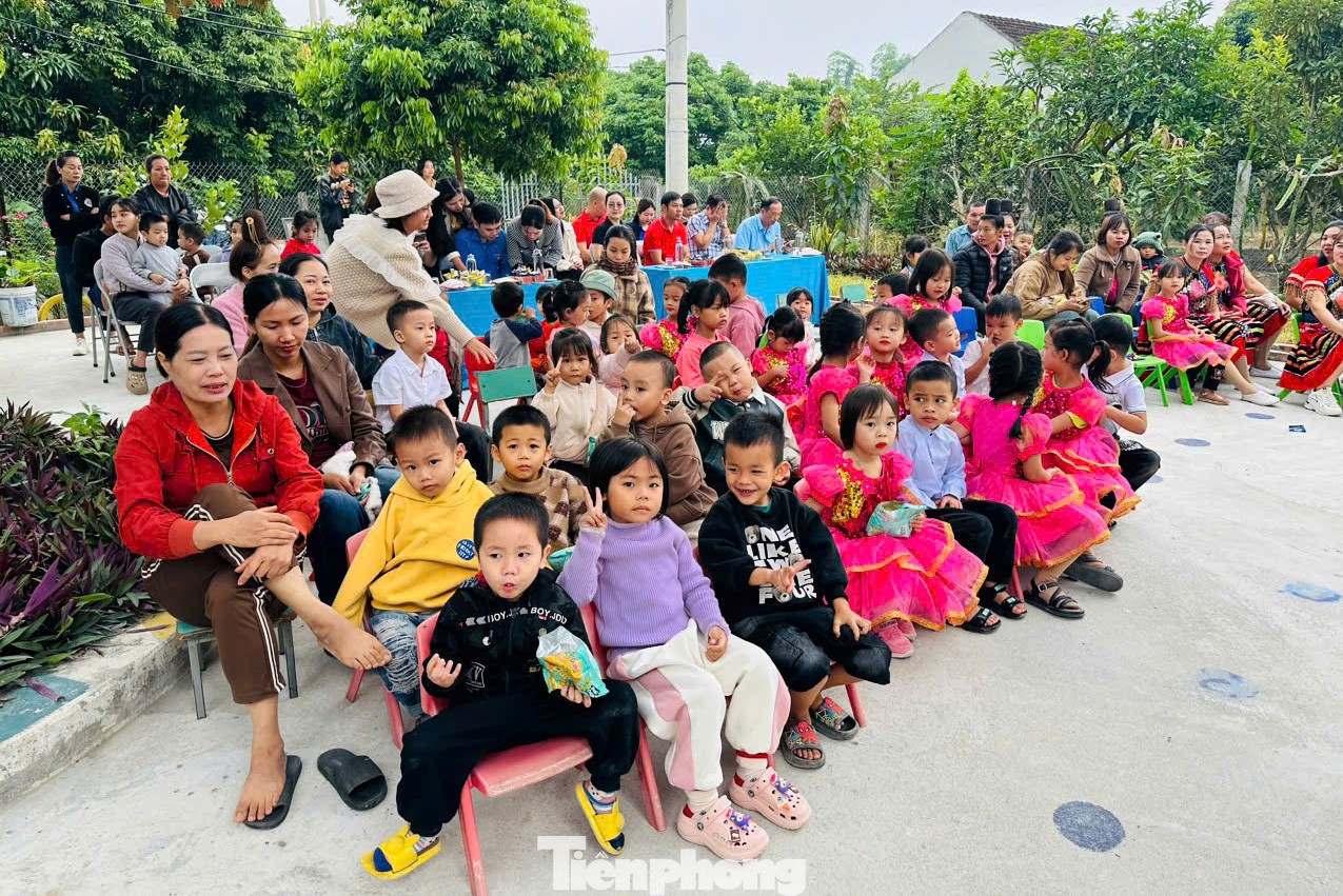 Công trình “Trường đẹp cho em” giúp các em có ngôi trường mới, khang trang, đầy đủ tiện nghi phục vụ học tập. Công trình cũng là nơi gửi gắm tình cảm, sự tin yêu, kỳ vọng của tổ chức Đoàn, Hội, các tổ chức, cá nhân đồng hành cùng các em với mong muốn từ ngôi trường này, nhiều ước mơ của các em sẽ được chắp cánh, thực hiện, mở ra tương lai tươi sáng cho các em học sinh dân tộc thiểu số trên địa bàn khó khăn. Công trình “Trường đẹp cho em” giúp các em có ngôi trường mới, khang trang, đầy đủ tiện nghi phục vụ học tập. Công trình cũng là nơi gửi gắm tình cảm, sự tin yêu, kỳ vọng của tổ chức Đoàn, Hội, các tổ chức, cá nhân đồng hành cùng các em với mong muốn từ ngôi trường này, nhiều ước mơ của các em sẽ được chắp cánh, thực hiện, mở ra tương lai tươi sáng cho các em học sinh dân tộc thiểu số trên địa bàn khó khăn.