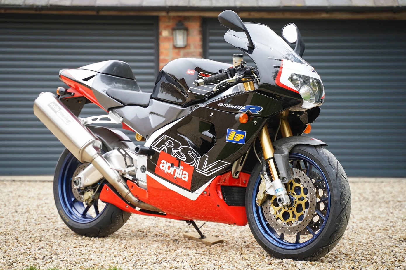 6. Aprilia RSV1000 1998 (265 km/h).