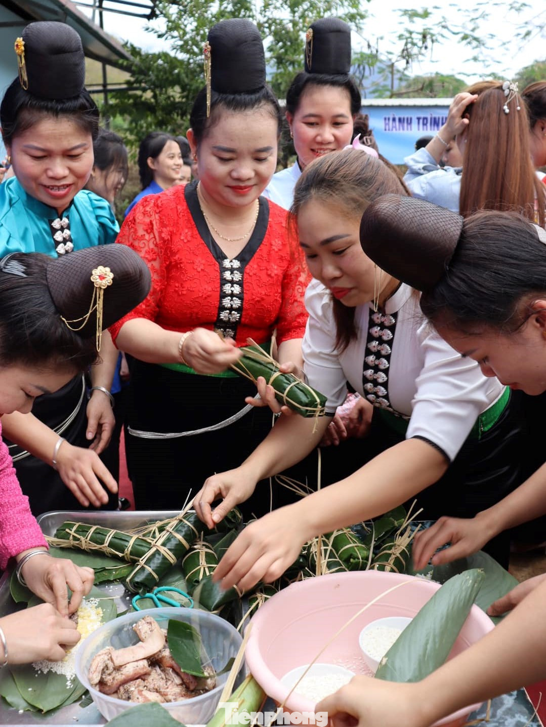 Các hoạt động này đã mang đến không khí tươi vui, phấn khởi trong những ngày đầu năm mới, động viên khích lệ tinh thần hăng say lao động cho công nhân.
