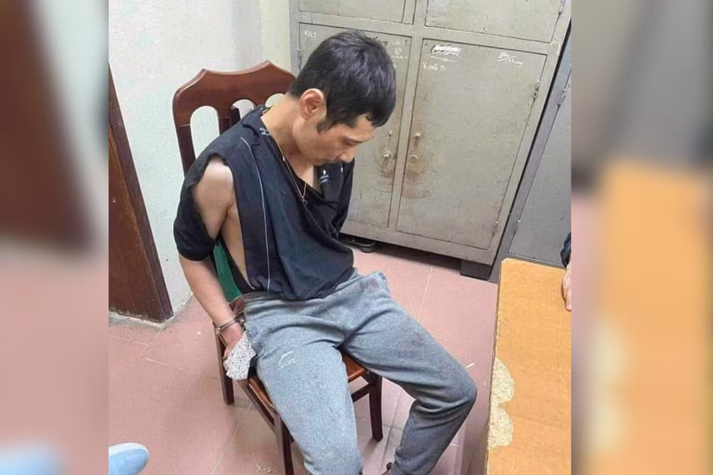 Đối tượng Đặng Thanh Tùng tại cơ quan công an. Ảnh: CACC