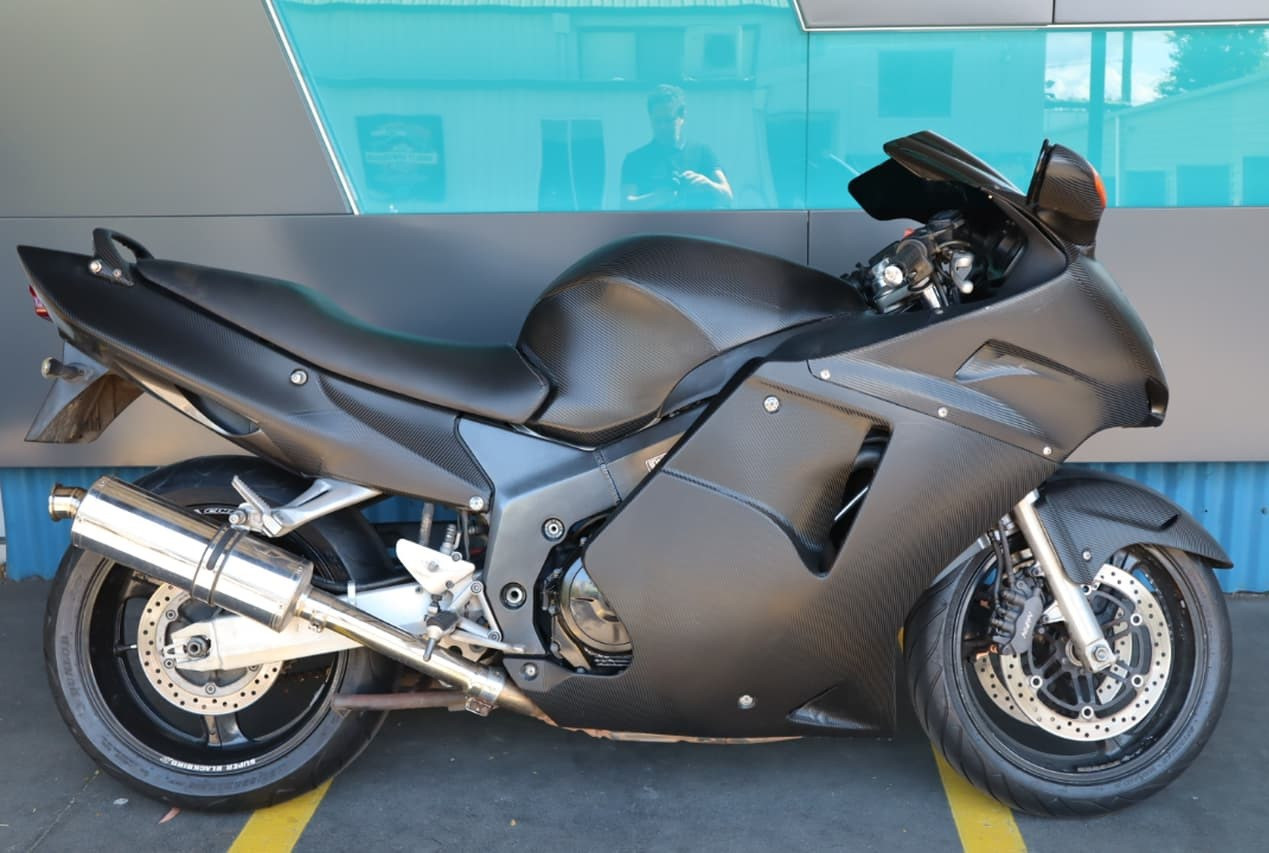 2. Honda CBR1100XX Super Blackbird 1997 (283 km/h).