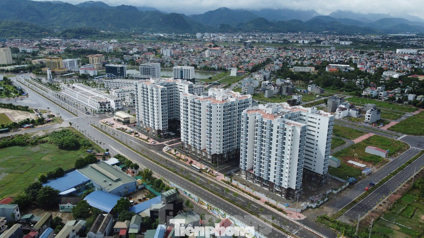 TP Hòa Bình vừa được Thủ tướng Chính phủ công nhận là đô thị loại II. Ảnh: Trần Trọng TP Hòa Bình vừa được Thủ tướng Chính phủ công nhận là đô thị loại II. Ảnh: Trần Trọng