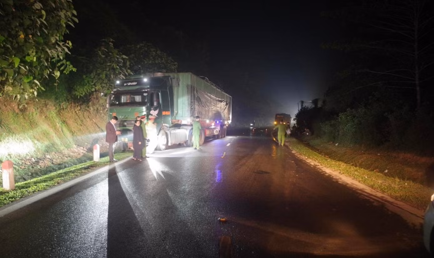 Hiện trường vụ tai nạn khiến bé 12 tuổi tử vong. Ảnh: CACC Hiện trường vụ tai nạn khiến bé 12 tuổi tử vong. Ảnh: CACC