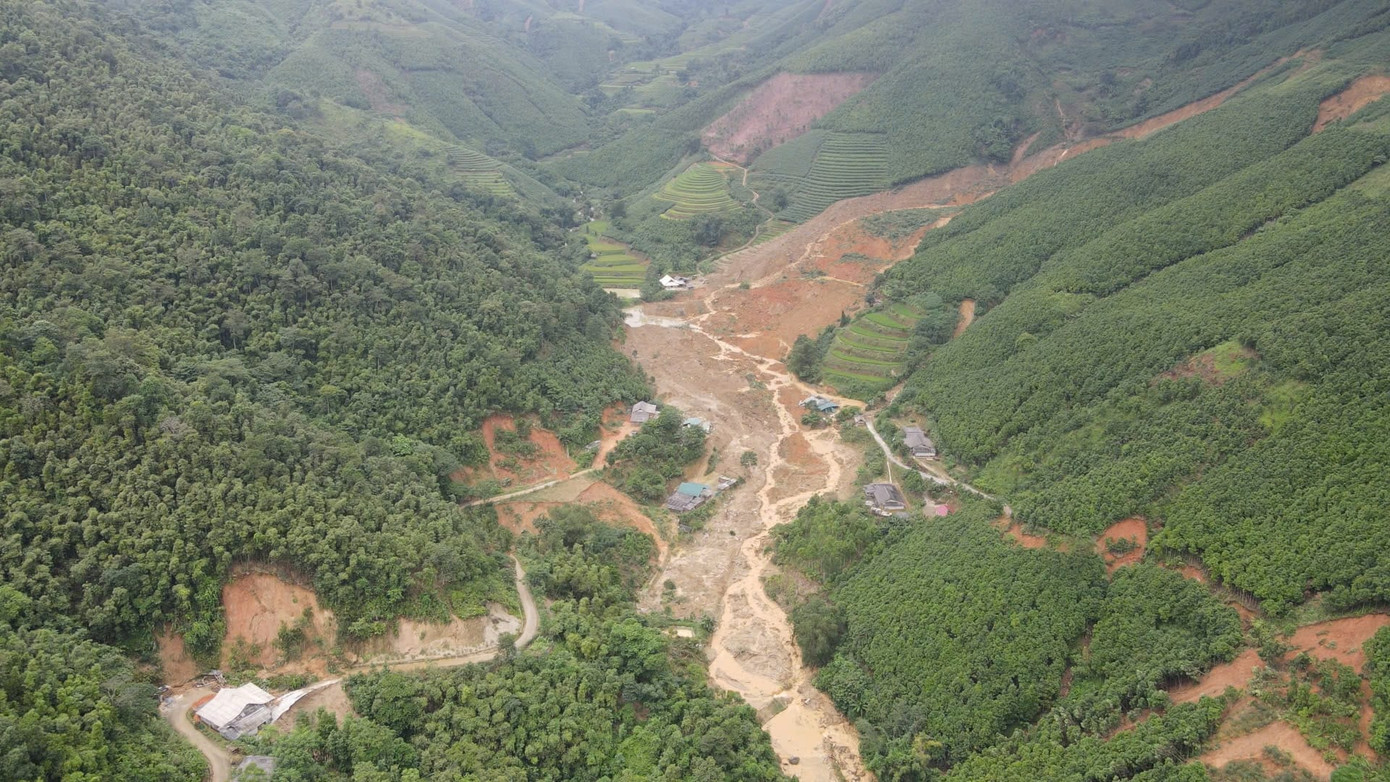 Điểm sạt lở tại thôn Nậm Tông khiến 7 người chết, 11 người mất tích.