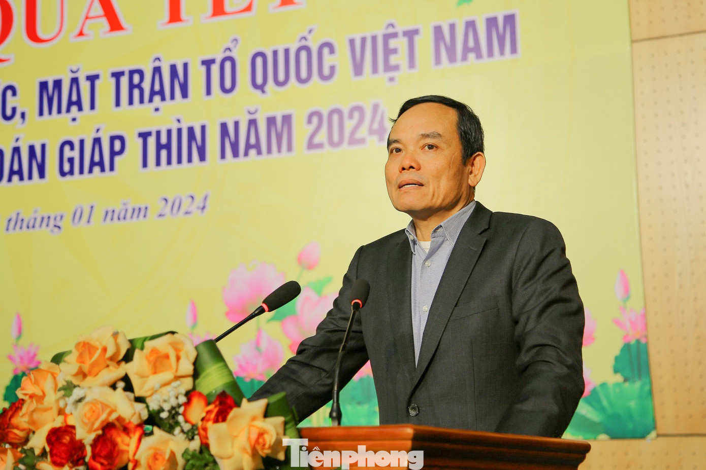 Phó Thủ tướng Chính phủ Trần Lưu Quang.