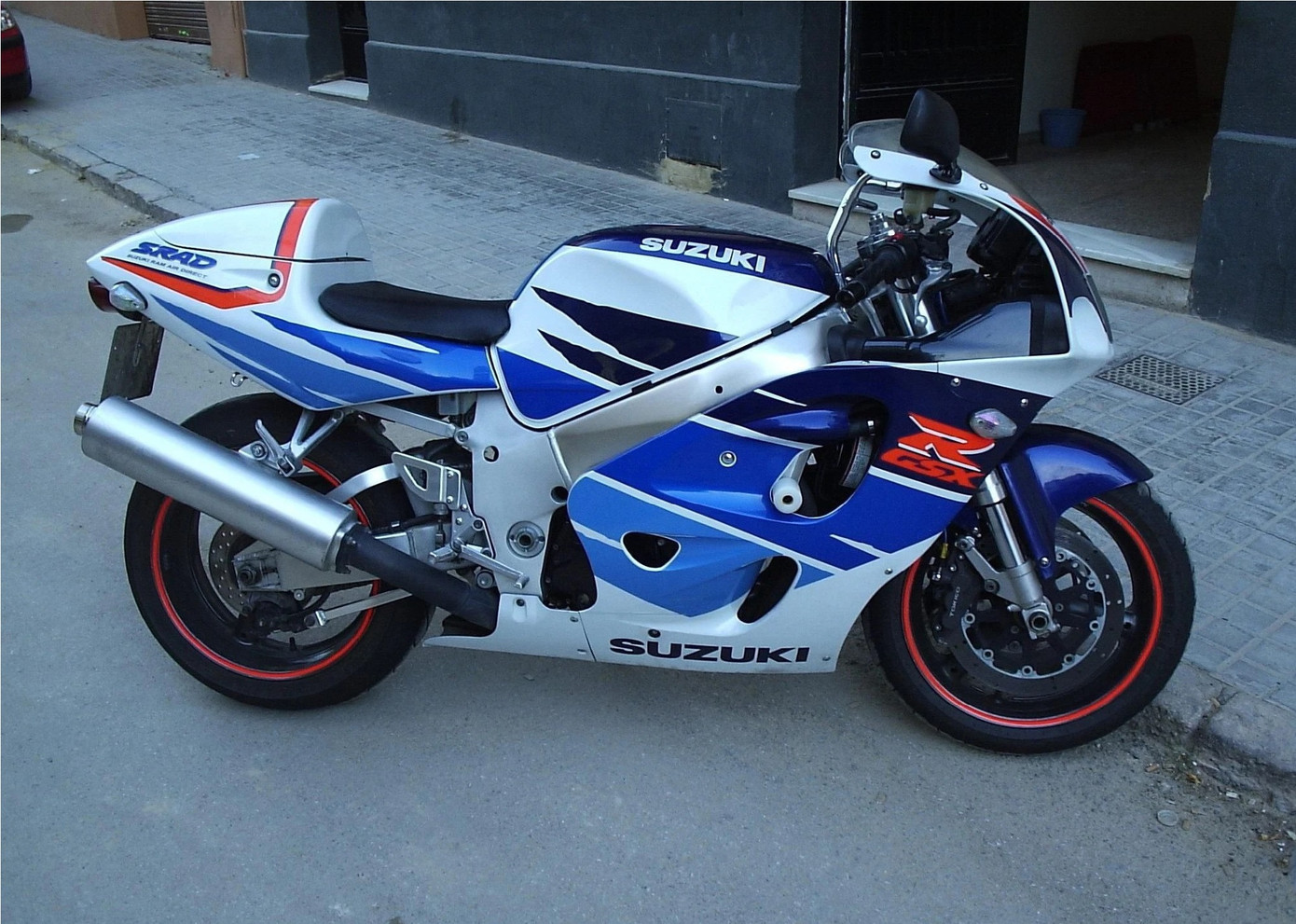 7. Suzuki GSX-R 750 1996 (263 km/h).