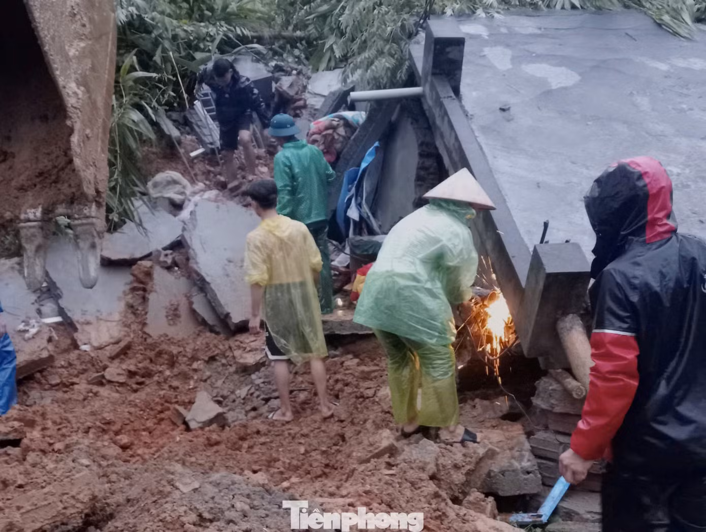 Cả 5 nạn nhân đã được tìm thấy.