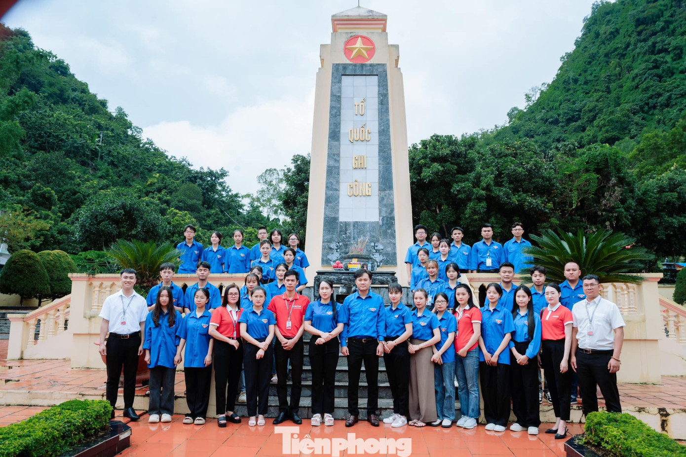 Ngày 18/7, Thành Đoàn Sơn La phối hợp với Đoàn Trường cao đẳng Sơn La, Trường đại học Tây Bắc, Trường cao đẳng Y tế Sơn La, Viettel Chi nhánh thành phố Sơn La đã tổ chức nhiều hoạt động nhân dịp kỷ niệm 77 năm ngày Thương binh Liệt sĩ (27/7/1947 – 27/7/2024).