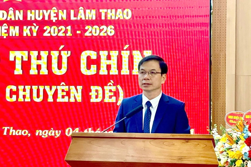 Ông Khuất Đăng Khoa phát biểu nhận nhiệm vụ. Ảnh: Báo Phú Thọ