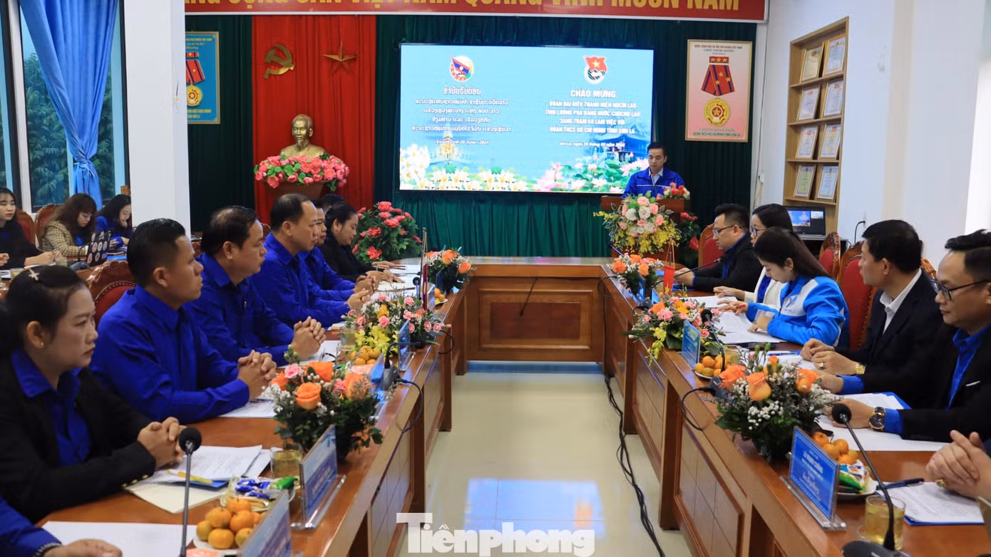 Trong các ngày 27 - 29/2, nhận lời mời của Đoàn TNCS Hồ Chí Minh tỉnh Sơn La (Việt Nam), Đoàn đại biểu thanh niên nhân dân cách mạng Lào tỉnh Luông Pha Bang, nước CHDCND Lào đã sang thăm và giao lưu hữu nghị tại tỉnh Sơn La.