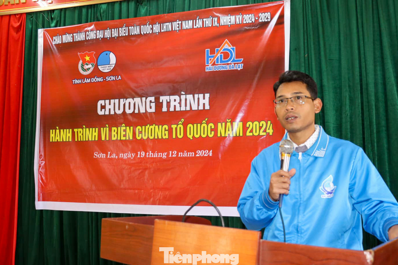 Trong 2 ngày 18 - 19/12, Tỉnh Đoàn - Hội LHTN Việt Nam tỉnh Sơn La đã phối hợp với Tỉnh Đoàn - Hội LHTN Việt Nam tỉnh Lâm Đồng và Bà Rịa - Vũng Tàu tổ chức chương trình "Hành trình vì biên cương Tổ quốc" tại xã Chiềng Sơn và xã Lóng Sập, huyện Mộc Châu; và chương trình "Đông ấm vùng cao, Xuân tình nguyện" tại xã Xuân Nha, huyện Vân Hồ.