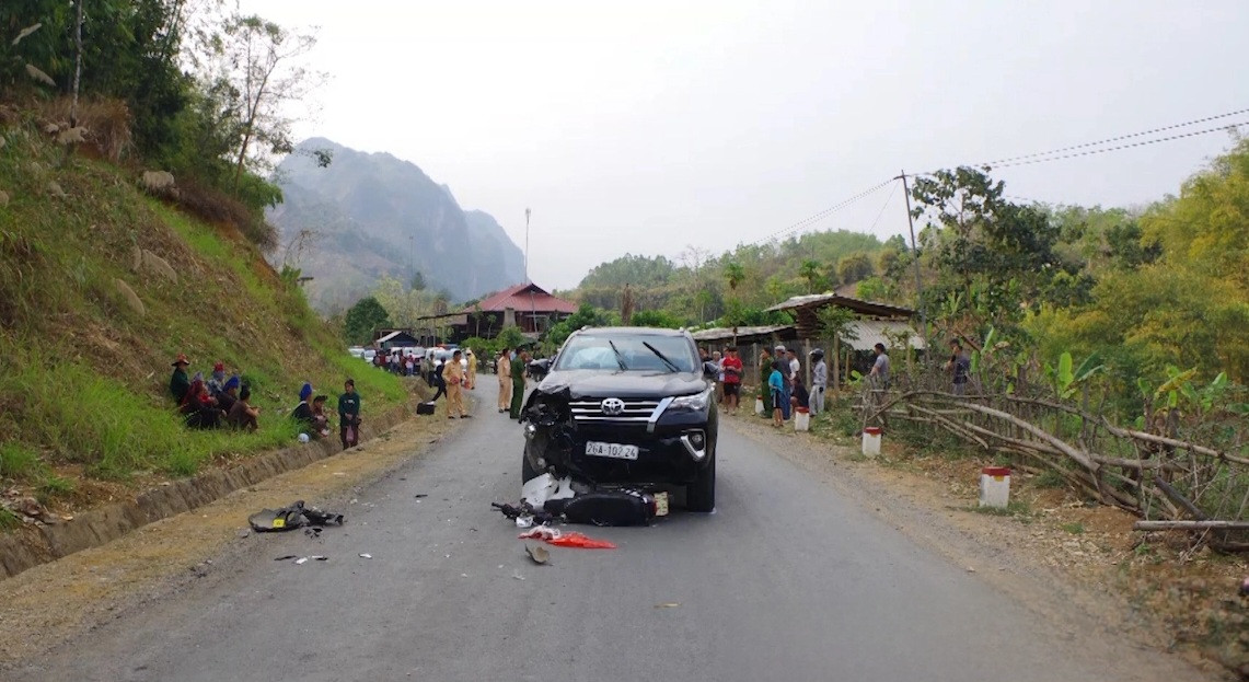 Hiện trường vụ tai nạn nạn khiến 1 nữ sinh tử vong.