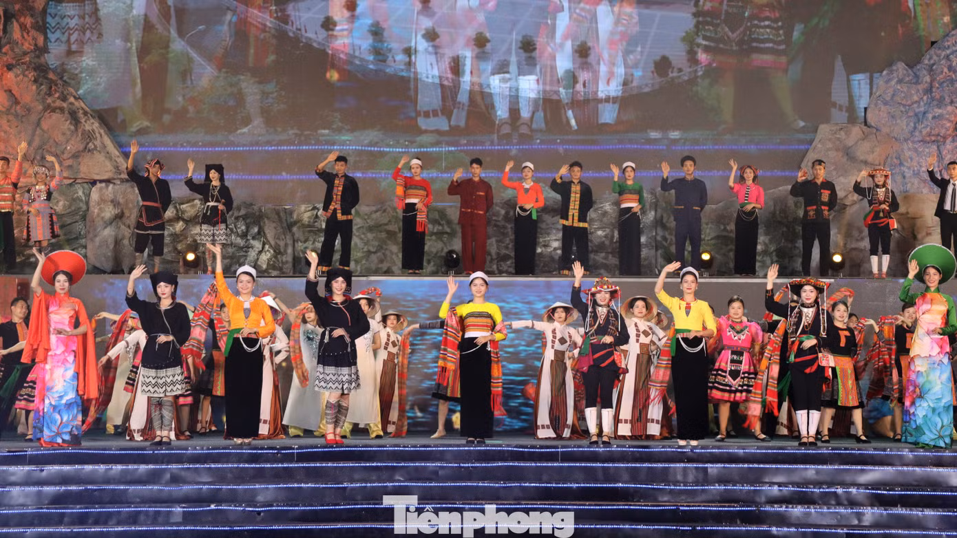 Chương trình được tổ chức nhằm bảo tồn, phát huy giá trị văn hóa truyền thống các dân tộc tăng cường quảng bá, giới thiệu tiềm năng du lịch và di sản văn hóa các dân tộc tỉnh Hòa Bình.