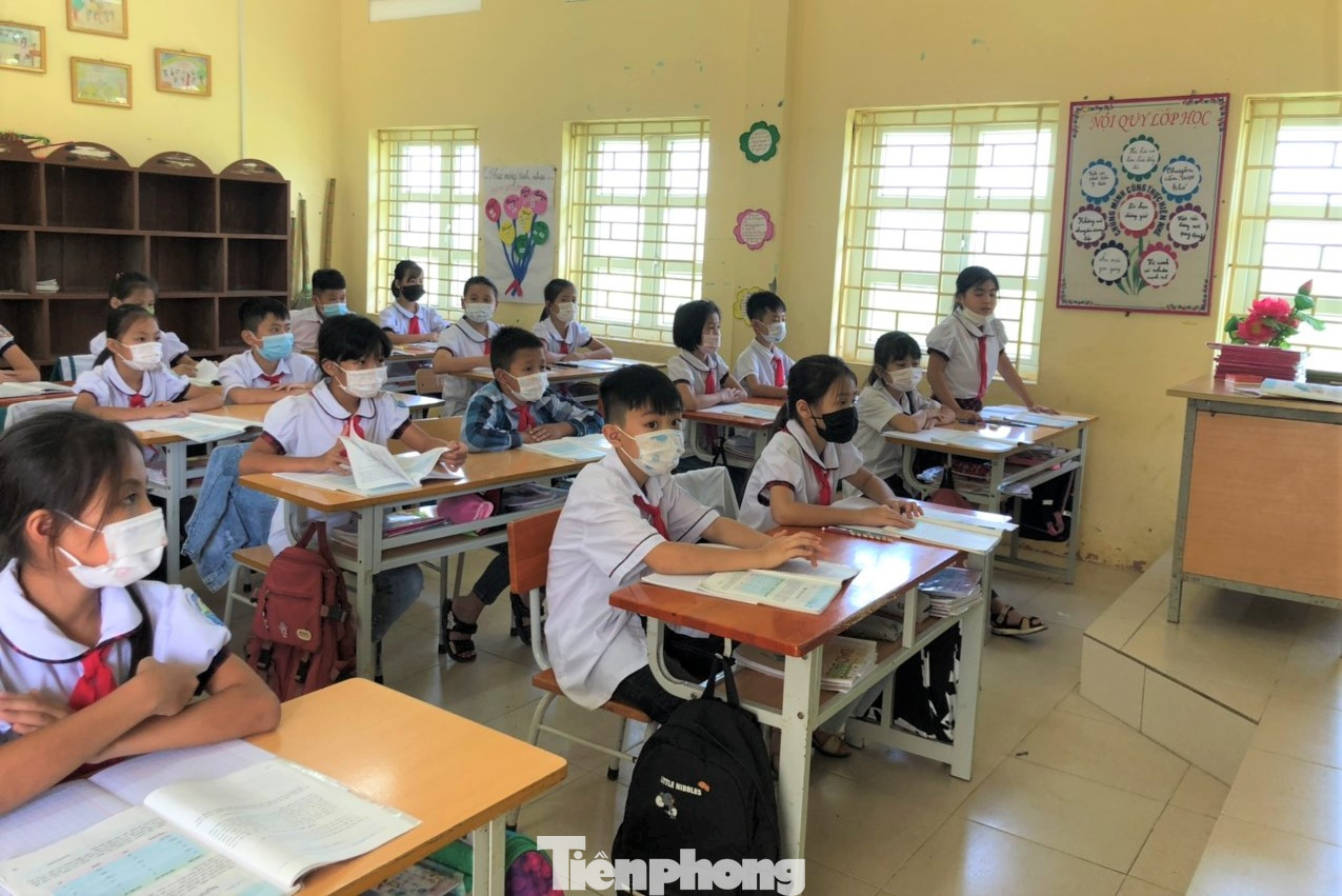 Học sinh Yên Bái được miễn 100% học phí. Ảnh minh họa