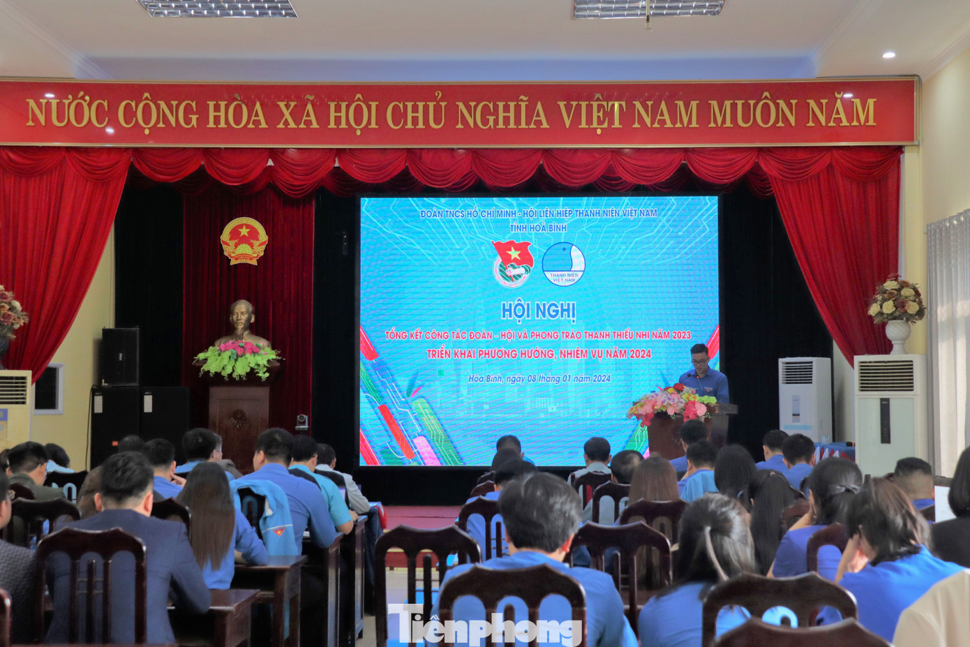 Quang cảnh hội nghị.