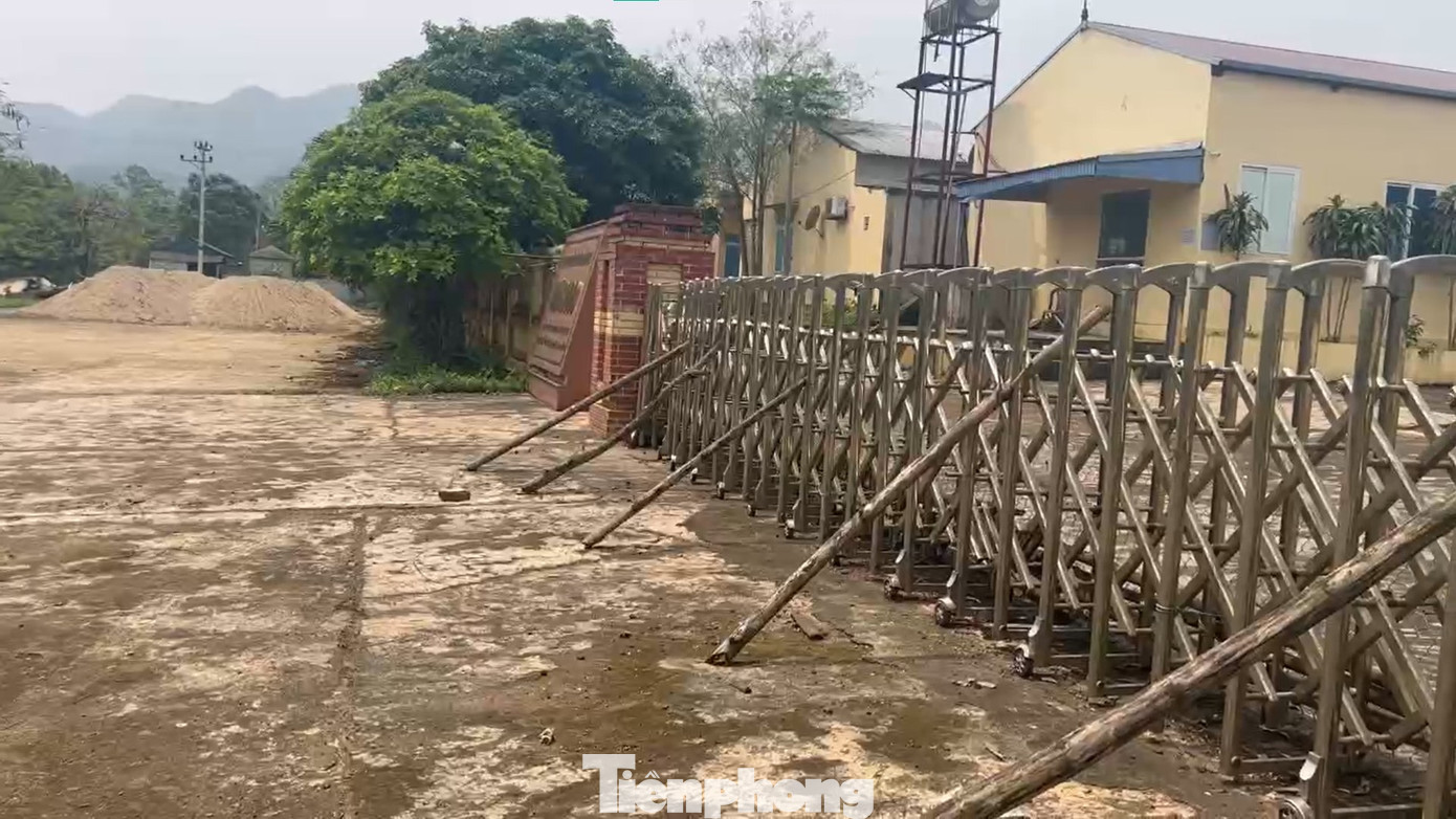 Nhiều năm qua, Công ty cổ phần mía đường Hòa Bình trong tình trạng cửa đóng then cài.