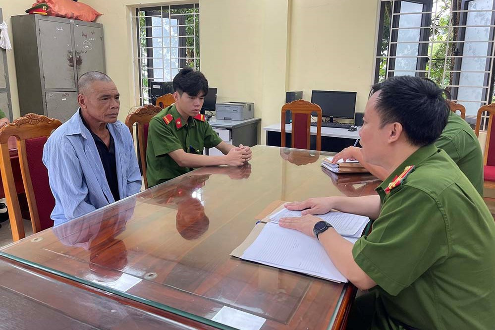 Bị can Lường Văn Khoa tại cơ quan công an. Ảnh: Công an Sơn La.