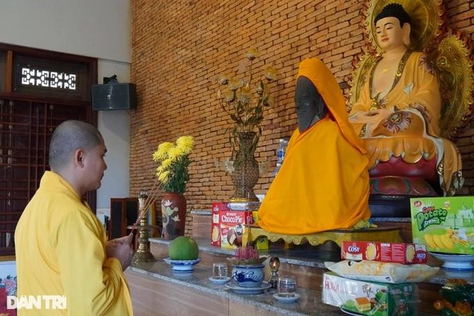 Ngoài ra, những bảo vật quốc gia liên quan đến văn hóa Chăm Pa trên đất Bình Định còn có tượng thần Siva ở chùa Linh Sơn (dân gian gọi Phật Lồi) - Cổ vật Champa thuộc Chùa Linh Sơn, thôn Hội Thành, xã Nhơn Hội, TP Quy Nhơn, tỉnh Bình Định cũng được Chính phủ công nhận là bảo vật quốc gia năm 2018.