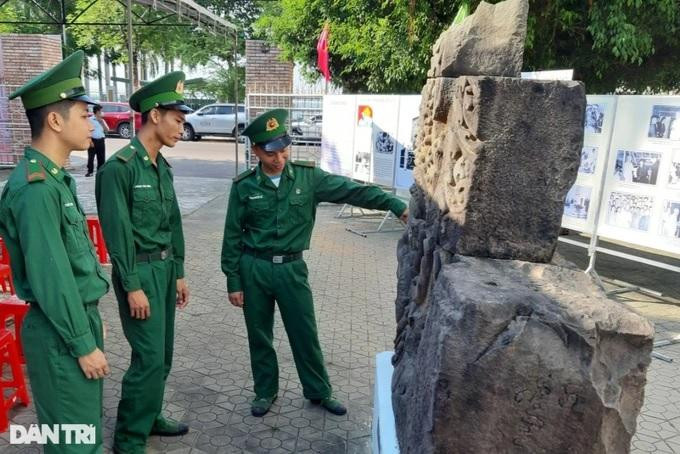 Ngoài 5 bảo vật quốc gia trên, Bảo tàng Bình Định có khoảng 10.000 hiện vật Chăm đang được trưng bày và lưu giữ.